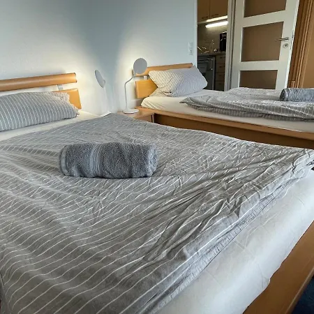 Panoramalounge 712 *